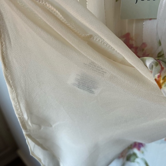 NWT Joie White Floral Blouse with Tie-Neck - Picture 2 of 9